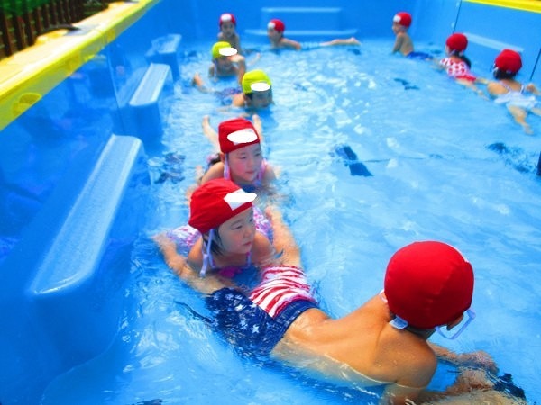 6月 子ども公園園外保育・保護者参観日・芋成長観察・歯科、内科検診・はだしの保育・水遊び