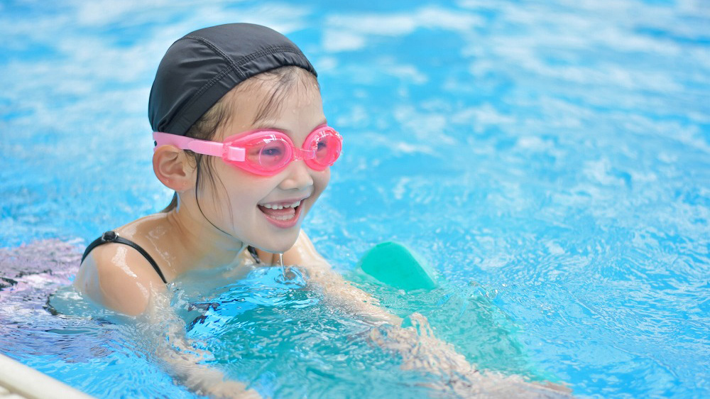 ⑥年長のおたのしみスイミング