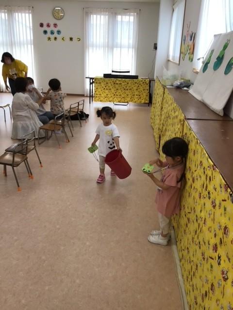 ５月２５日　なかよしクラブ(未就園児)「リズム遊び」